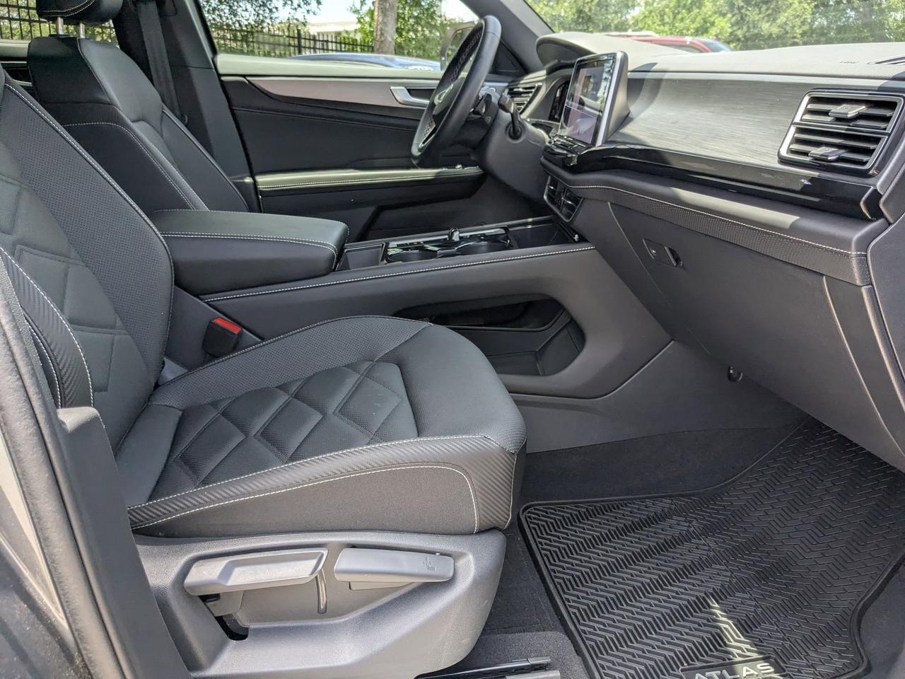 2025 Volkswagen Atlas Cross Sport 2.0T SE w/Technology San Antonio TX
