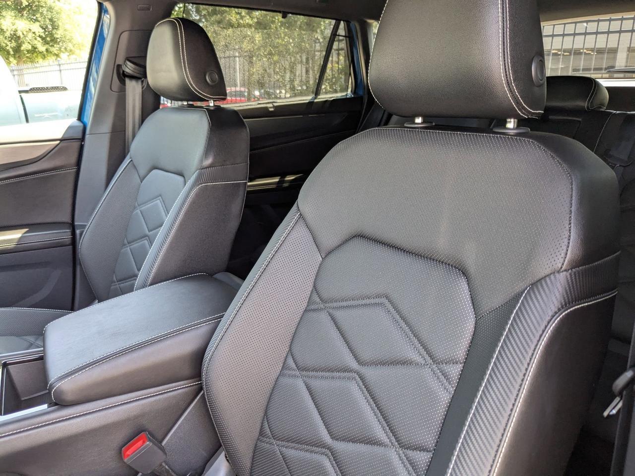 2025 Volkswagen Atlas Cross Sport 2.0T SE w/Technology San Antonio TX