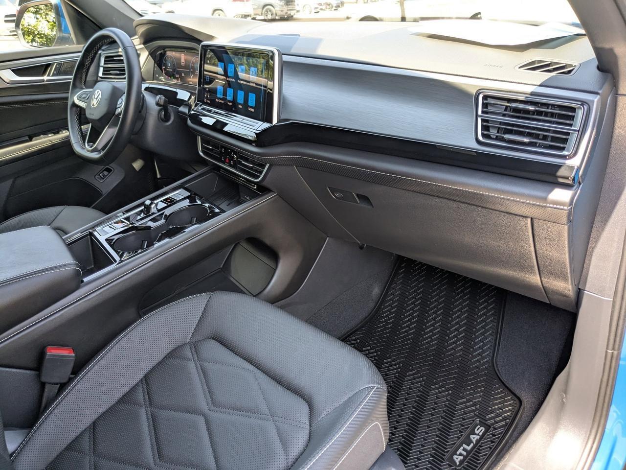 2025 Volkswagen Atlas Cross Sport 2.0T SE w/Technology San Antonio TX