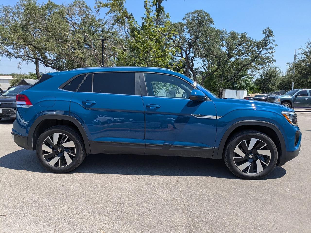 2025 Volkswagen Atlas Cross Sport 2.0T SE w/Technology San Antonio TX