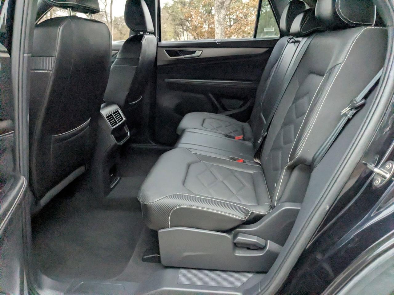 2025 Volkswagen Atlas Cross Sport 2.0T SE w/Technology San Antonio TX