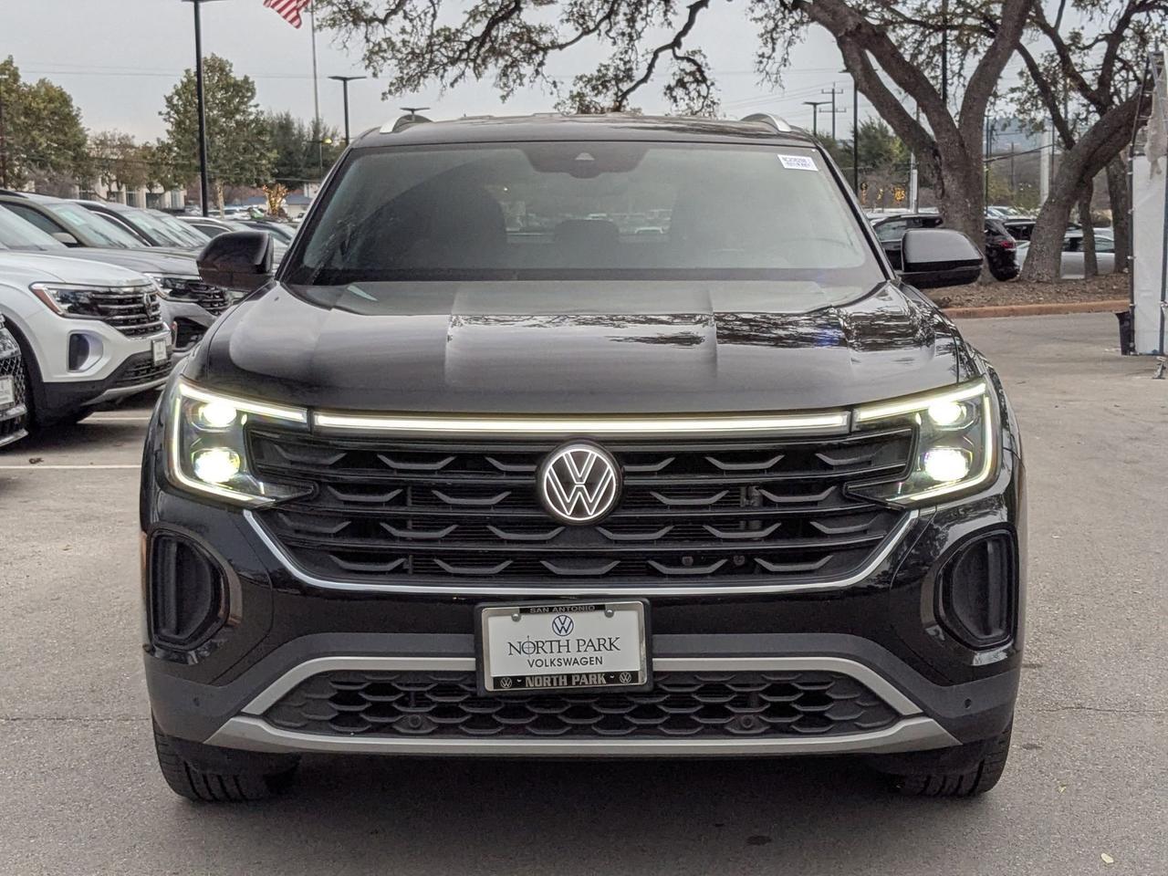 2025 Volkswagen Atlas Cross Sport 2.0T SE w/Technology San Antonio TX