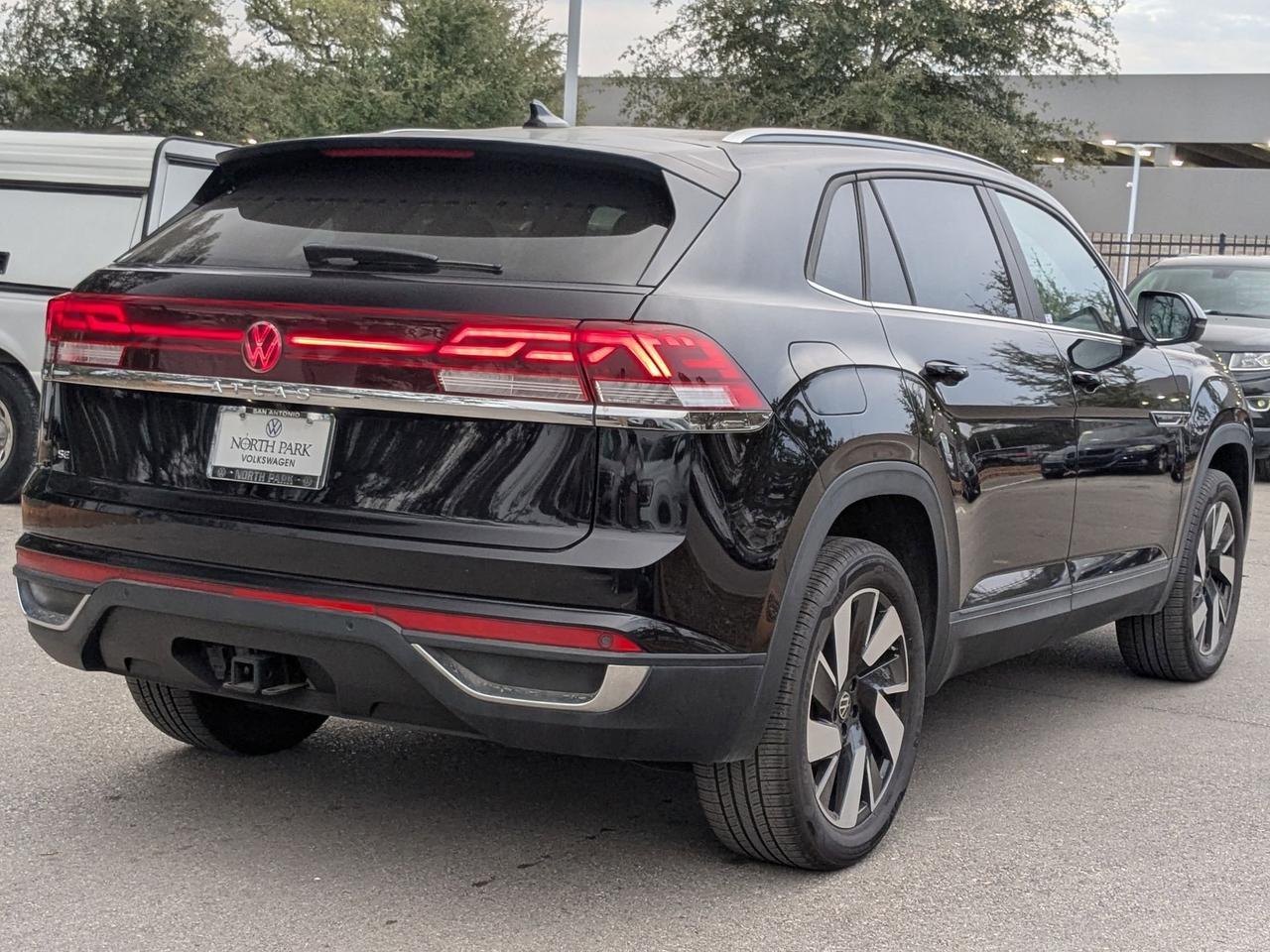 2025 Volkswagen Atlas Cross Sport 2.0T SE w/Technology San Antonio TX
