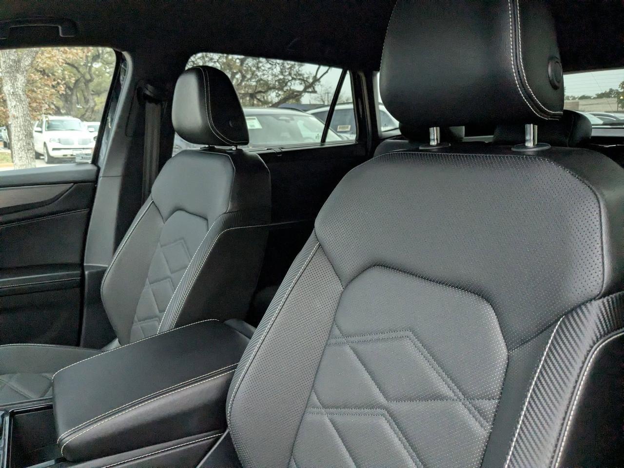 2025 Volkswagen Atlas Cross Sport 2.0T SE w/Technology San Antonio TX