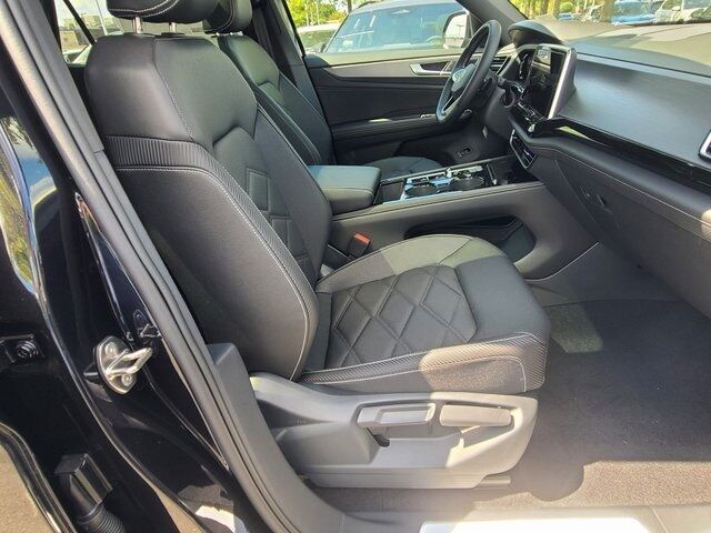 2025 Volkswagen Atlas Cross Sport 2.0T SE w/Technology Springfield VA