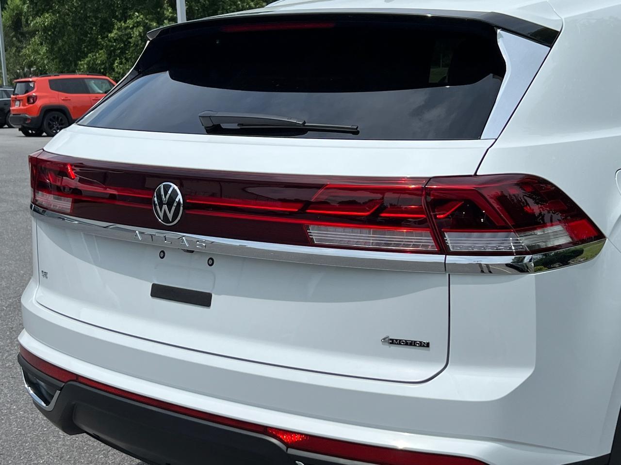 2025 Volkswagen Atlas Cross Sport 2.0T SE Hagerstown MD