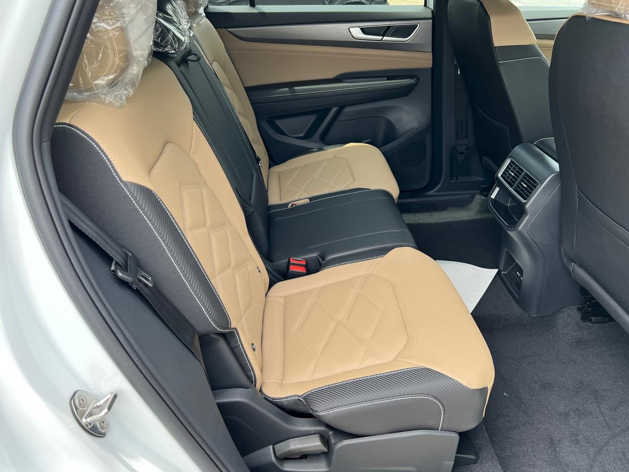 2025 Volkswagen Atlas Cross Sport 2.0T SE Hagerstown MD