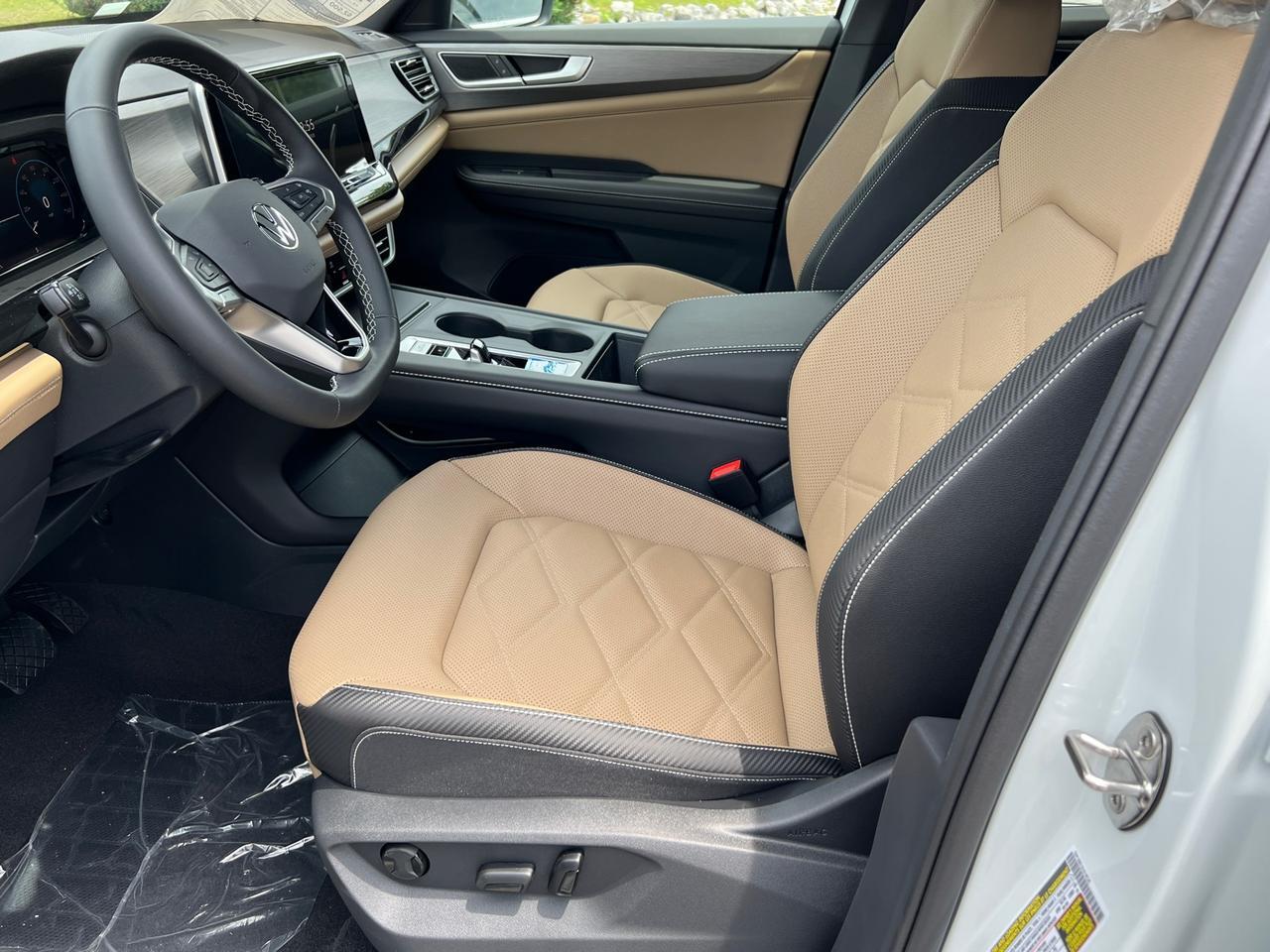 2025 Volkswagen Atlas Cross Sport 2.0T SE Hagerstown MD