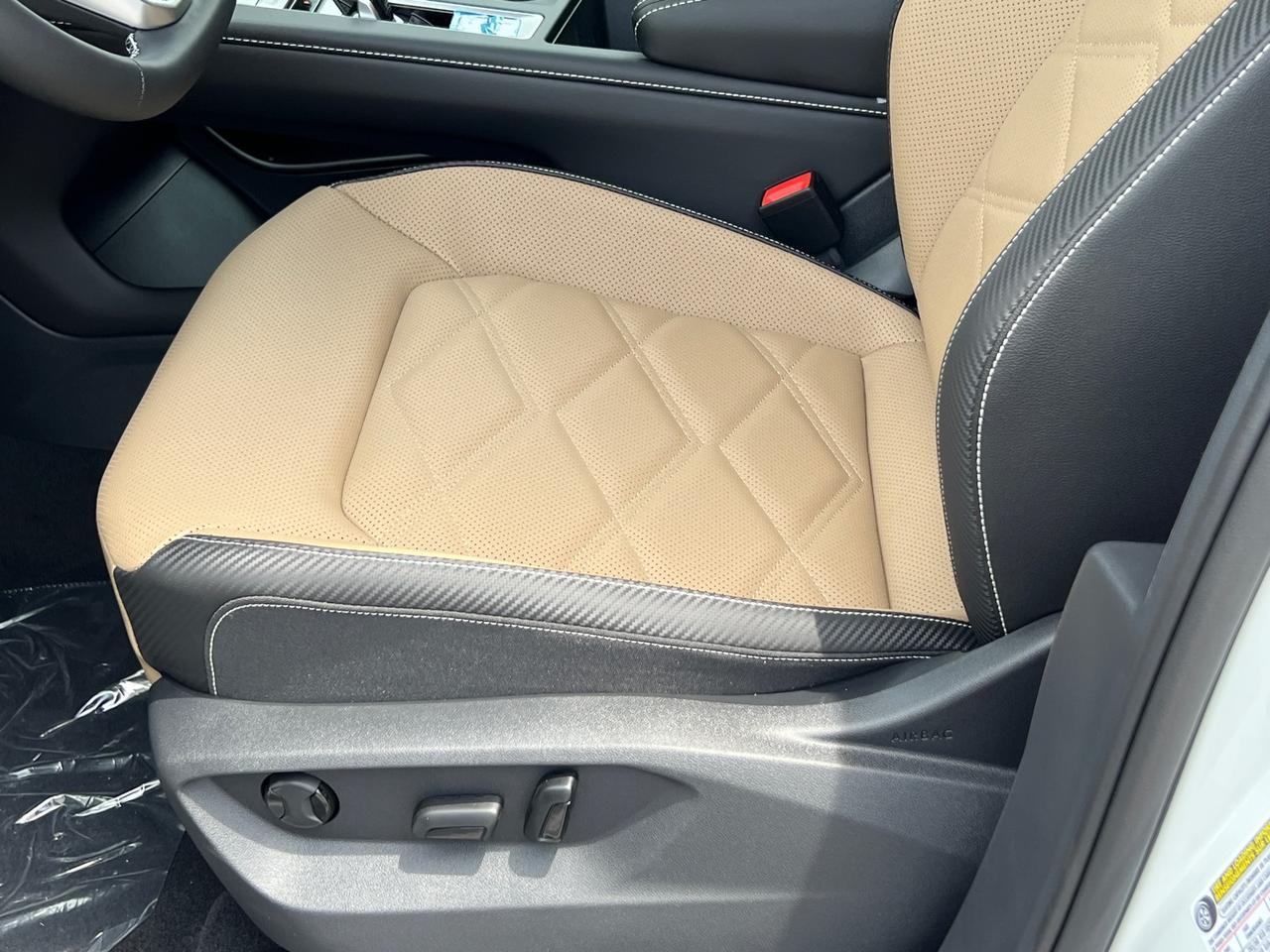 2025 Volkswagen Atlas Cross Sport 2.0T SE Hagerstown MD