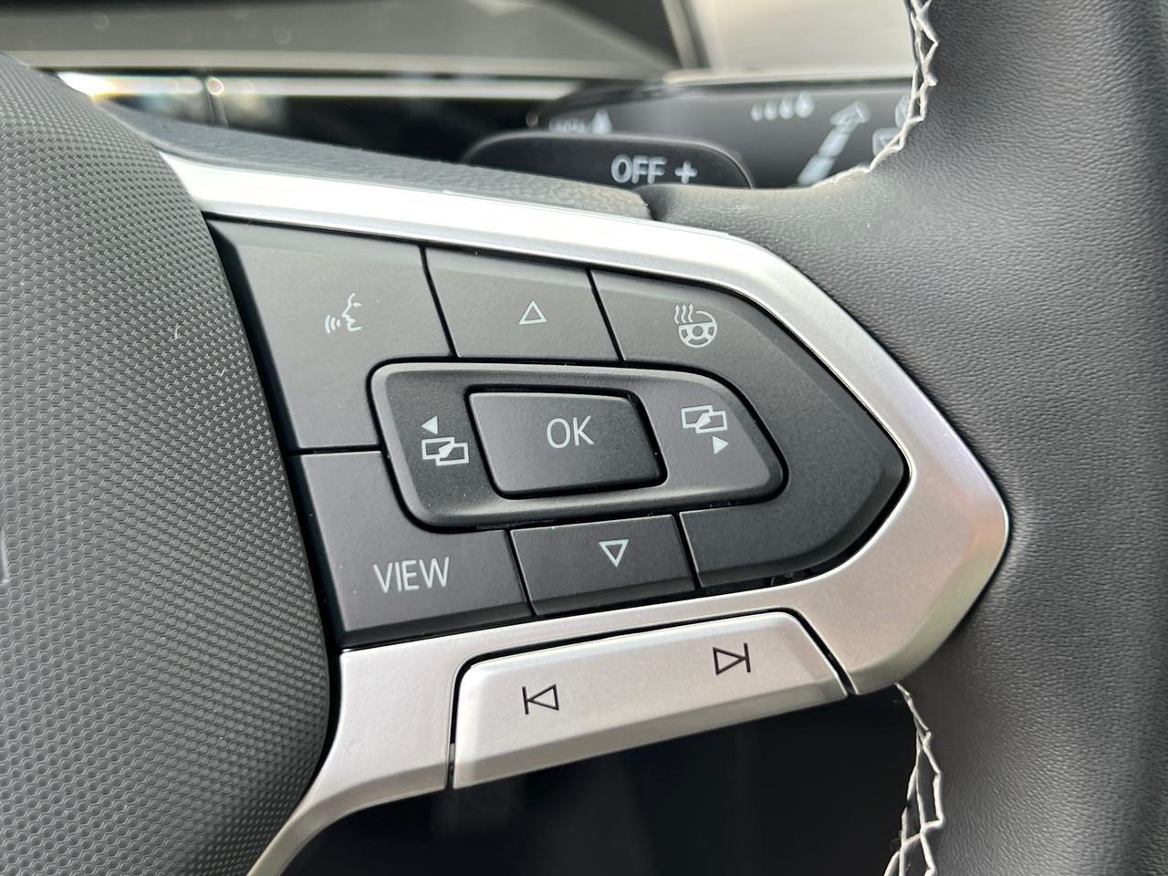 2025 Volkswagen Atlas Cross Sport 2.0T SE Hagerstown MD