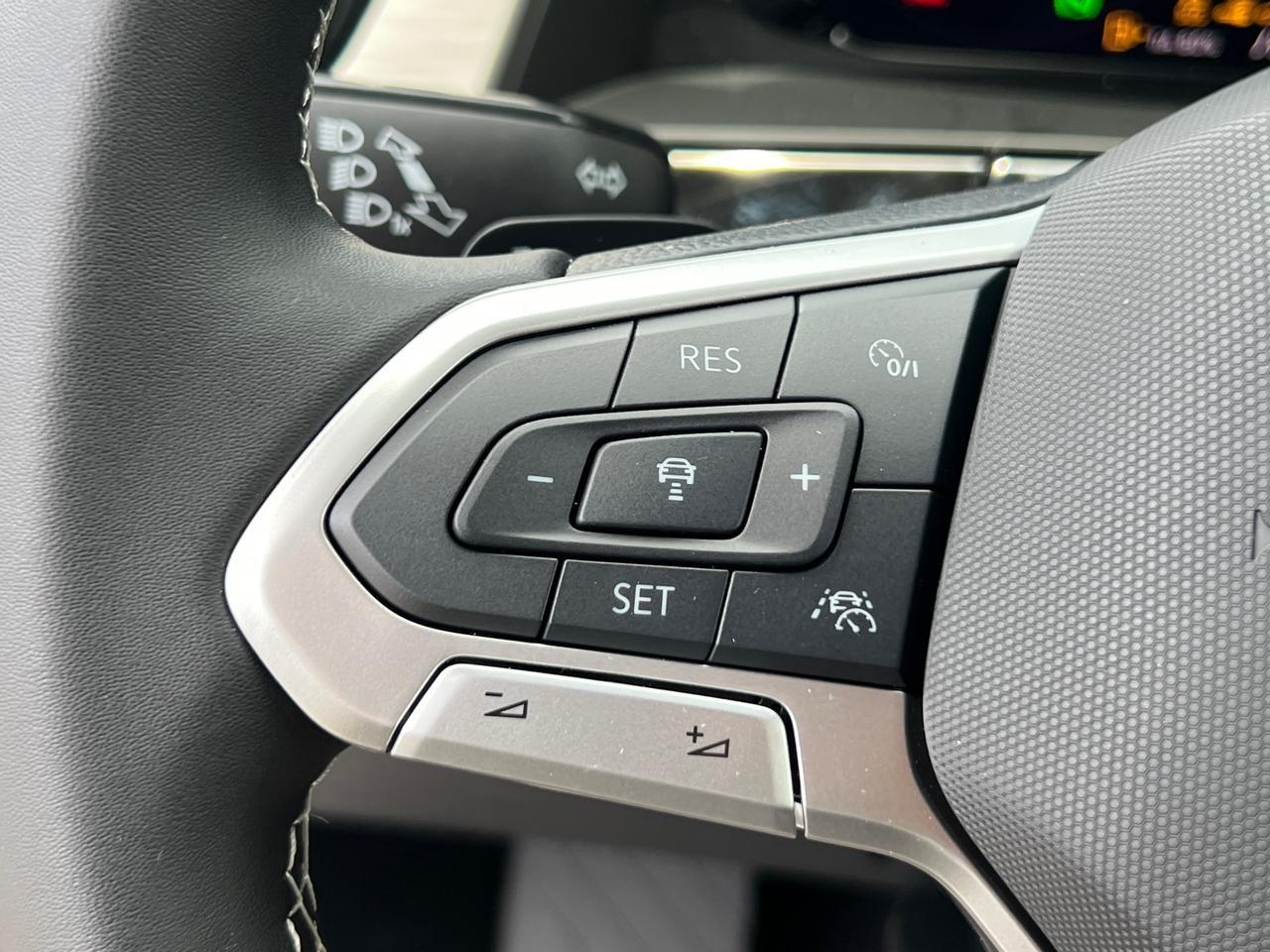 2025 Volkswagen Atlas Cross Sport 2.0T SE Hagerstown MD