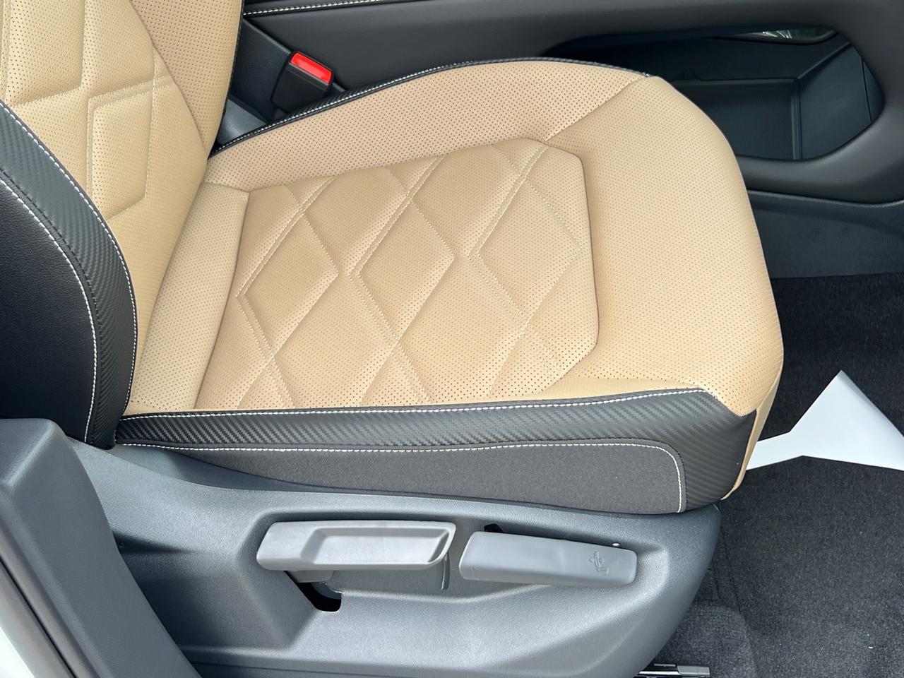 2025 Volkswagen Atlas Cross Sport 2.0T SE Hagerstown MD