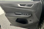 2025 Volkswagen Atlas Cross Sport 2.0T SEL Oshkosh WI