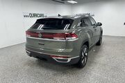 2025 Volkswagen Atlas Cross Sport 2.0T SEL Oshkosh WI