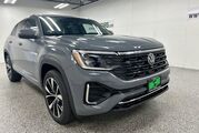 2025 Volkswagen Atlas Cross Sport 2.0T SEL Premium R-Line Oshkosh WI