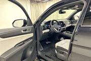 2025 Volkswagen Atlas Cross Sport 2.0T SEL Premium R-Line Oshkosh WI