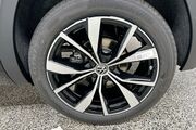 2025 Volkswagen Atlas Cross Sport 2.0T SEL Premium R-Line Oshkosh WI