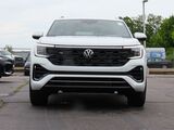 2025 Volkswagen Atlas Cross Sport 2.0T SEL Premium R-Line Oshkosh WI