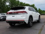 2025 Volkswagen Atlas Cross Sport 2.0T SEL Premium R-Line Oshkosh WI