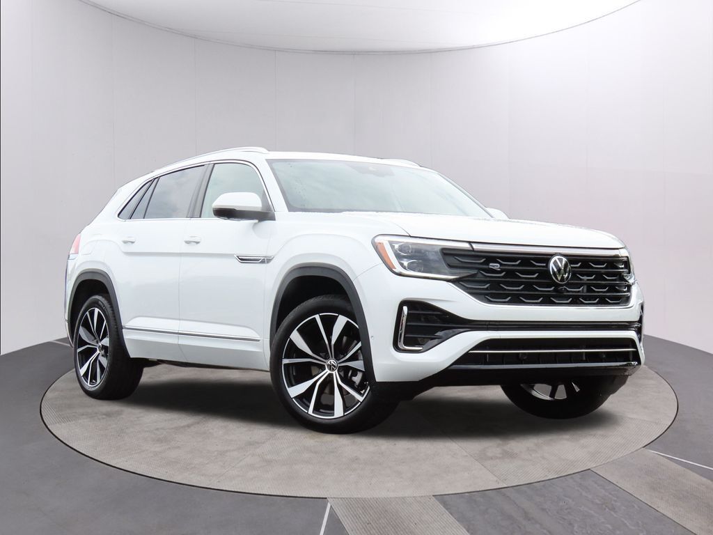 2025 Volkswagen Atlas Cross Sport 2.0T SEL Premium R-Line Oshkosh WI