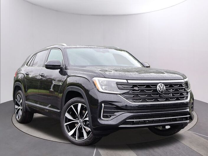 2025 Volkswagen Atlas Cross Sport 2.0T SEL Premium R-Line Oshkosh WI