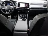 2025 Volkswagen Atlas Cross Sport 2.0T SEL Premium R-Line Oshkosh WI
