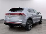 2025 Volkswagen Atlas Cross Sport 2.0T SEL Premium R-Line Oshkosh WI