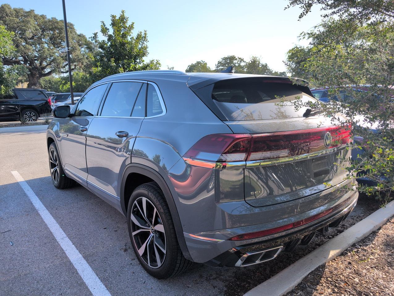 2025 Volkswagen Atlas Cross Sport 2.0T SEL Premium R-Line San Antonio TX