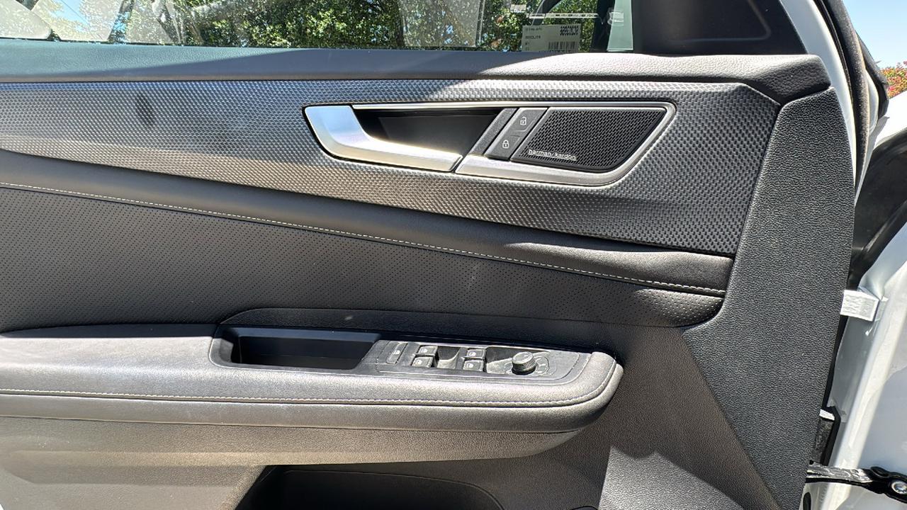 2025 Volkswagen Atlas Cross Sport 2.0T SEL Premium R-Line  Selma TX