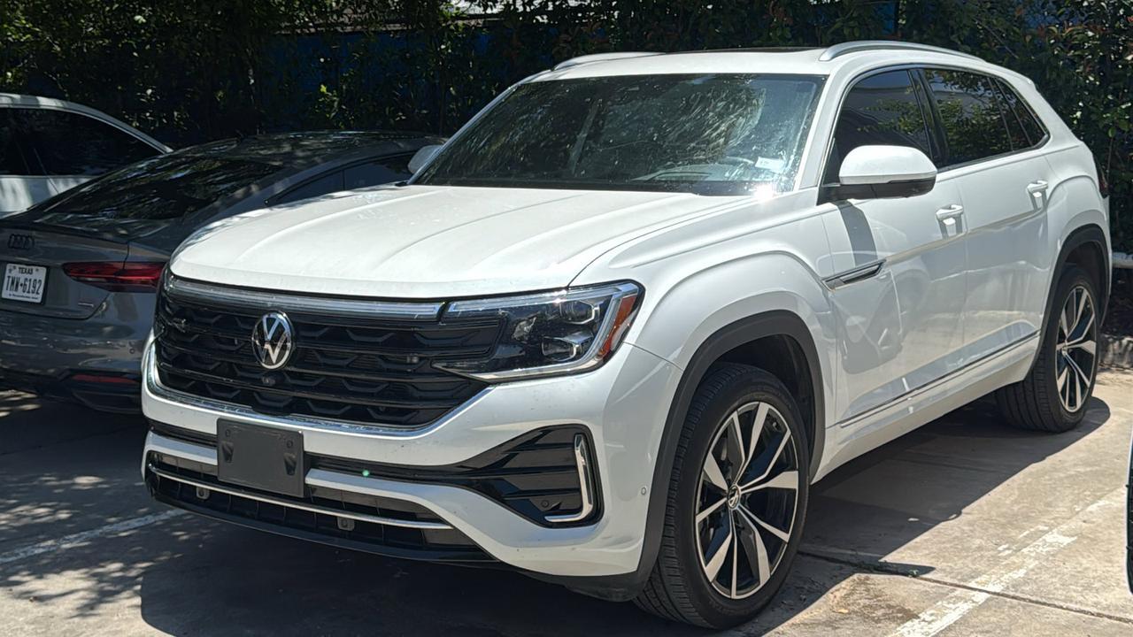 2025 Volkswagen Atlas Cross Sport 2.0T SEL Premium R-Line