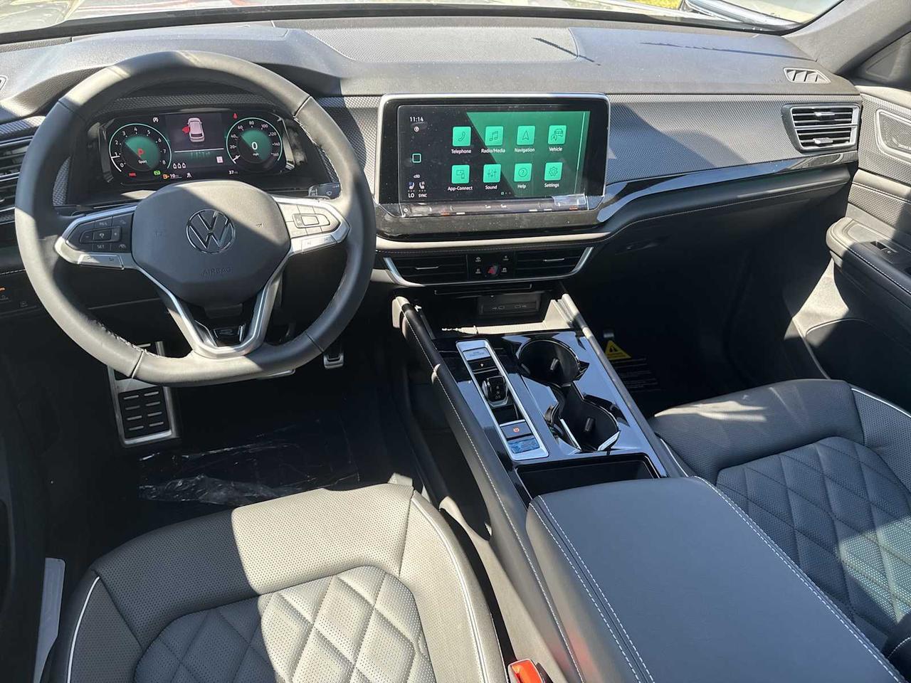 2025 Volkswagen Atlas Cross Sport 2.0T SEL Premium R-Line Medford MA