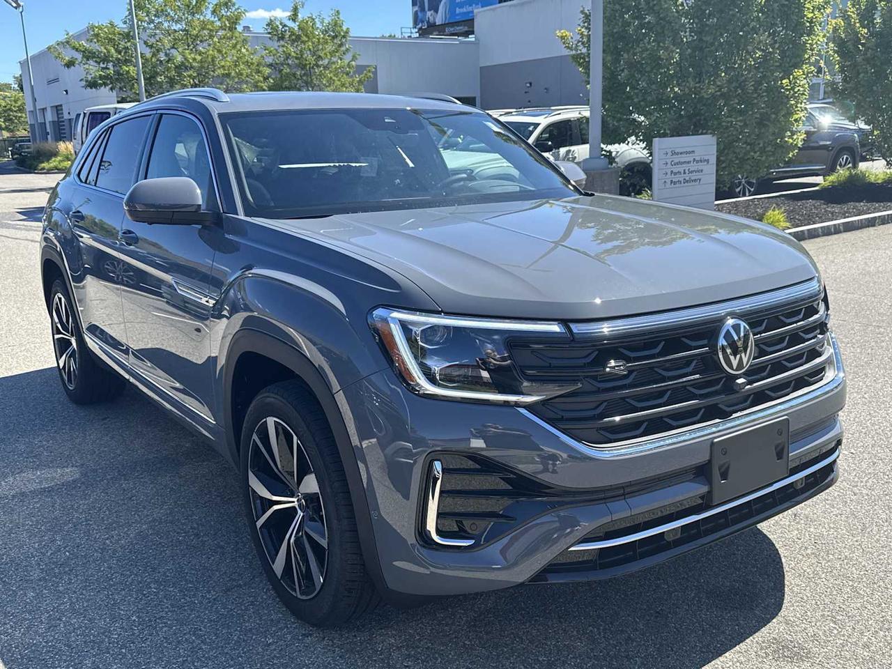 2025 Volkswagen Atlas Cross Sport 2.0T SEL Premium R-Line Medford MA