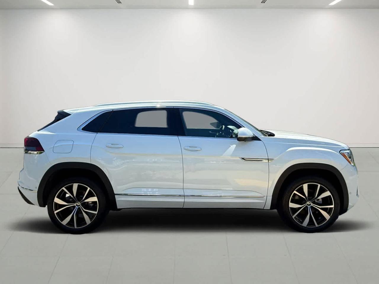 2025 Volkswagen Atlas Cross Sport 2.0T SEL Premium R-Line Wellesley MA