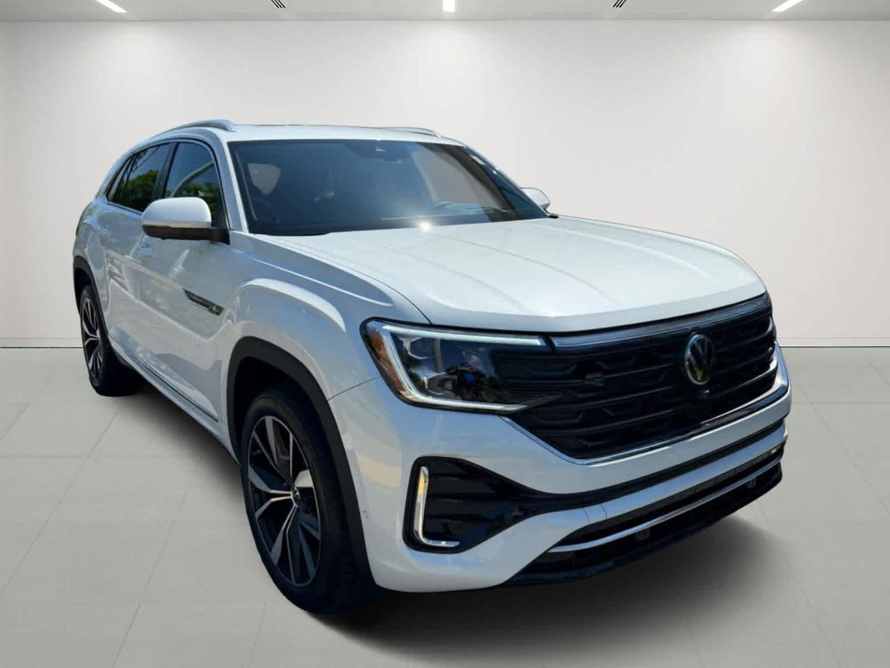 2025 Volkswagen Atlas Cross Sport 2.0T SEL Premium R-Line