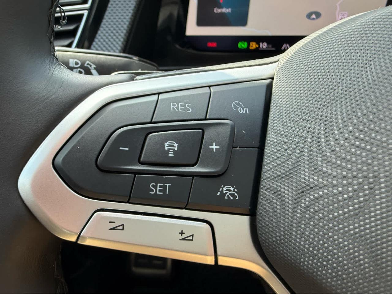 2025 Volkswagen Atlas Cross Sport 2.0T SEL Premium R-Line Wellesley MA
