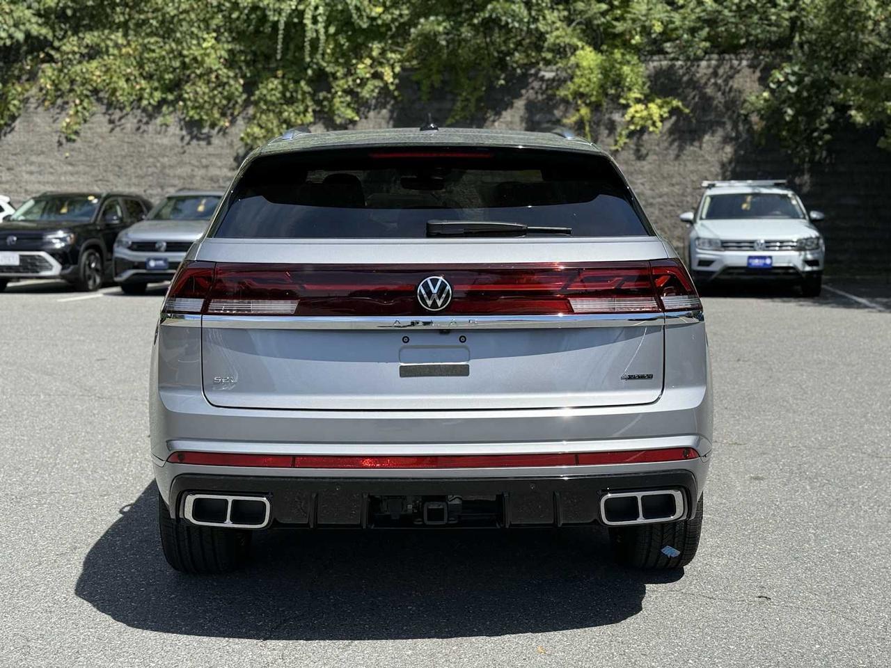 2025 Volkswagen Atlas Cross Sport 2.0T SEL Premium R-Line Westborough MA