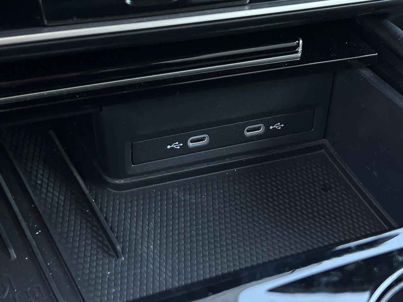 2025 Volkswagen Atlas Cross Sport 2.0T SEL Premium R-Line Hagerstown MD