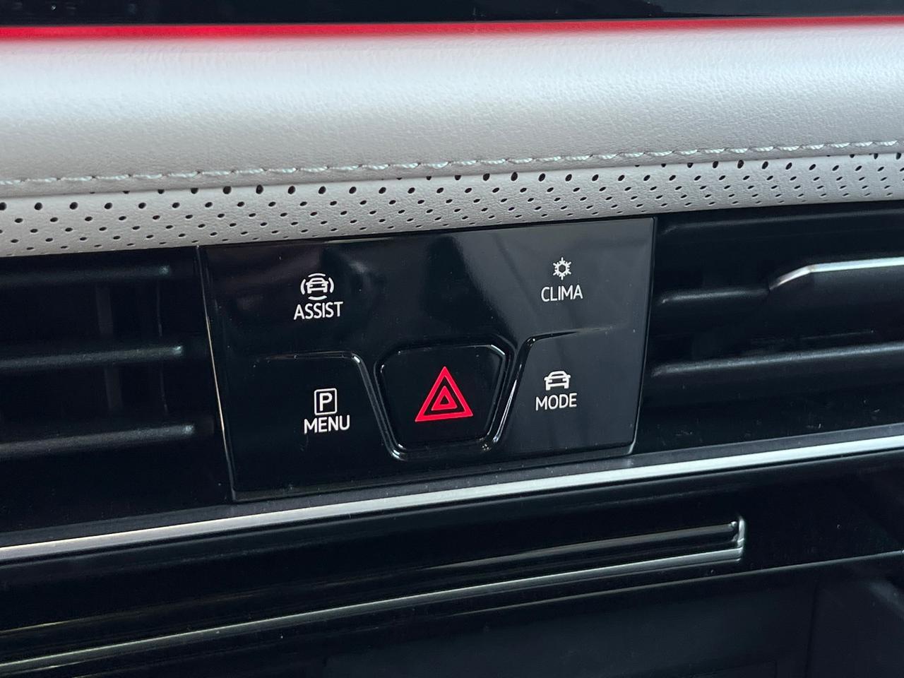 2025 Volkswagen Atlas Cross Sport 2.0T SEL Premium R-Line Hagerstown MD