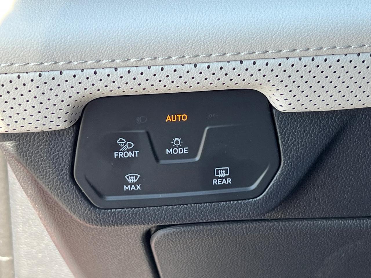 2025 Volkswagen Atlas Cross Sport 2.0T SEL Premium R-Line Hagerstown MD