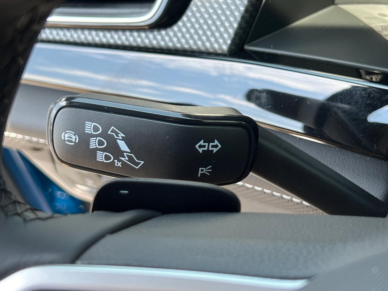 2025 Volkswagen Atlas Cross Sport 2.0T SEL Premium R-Line Hagerstown MD