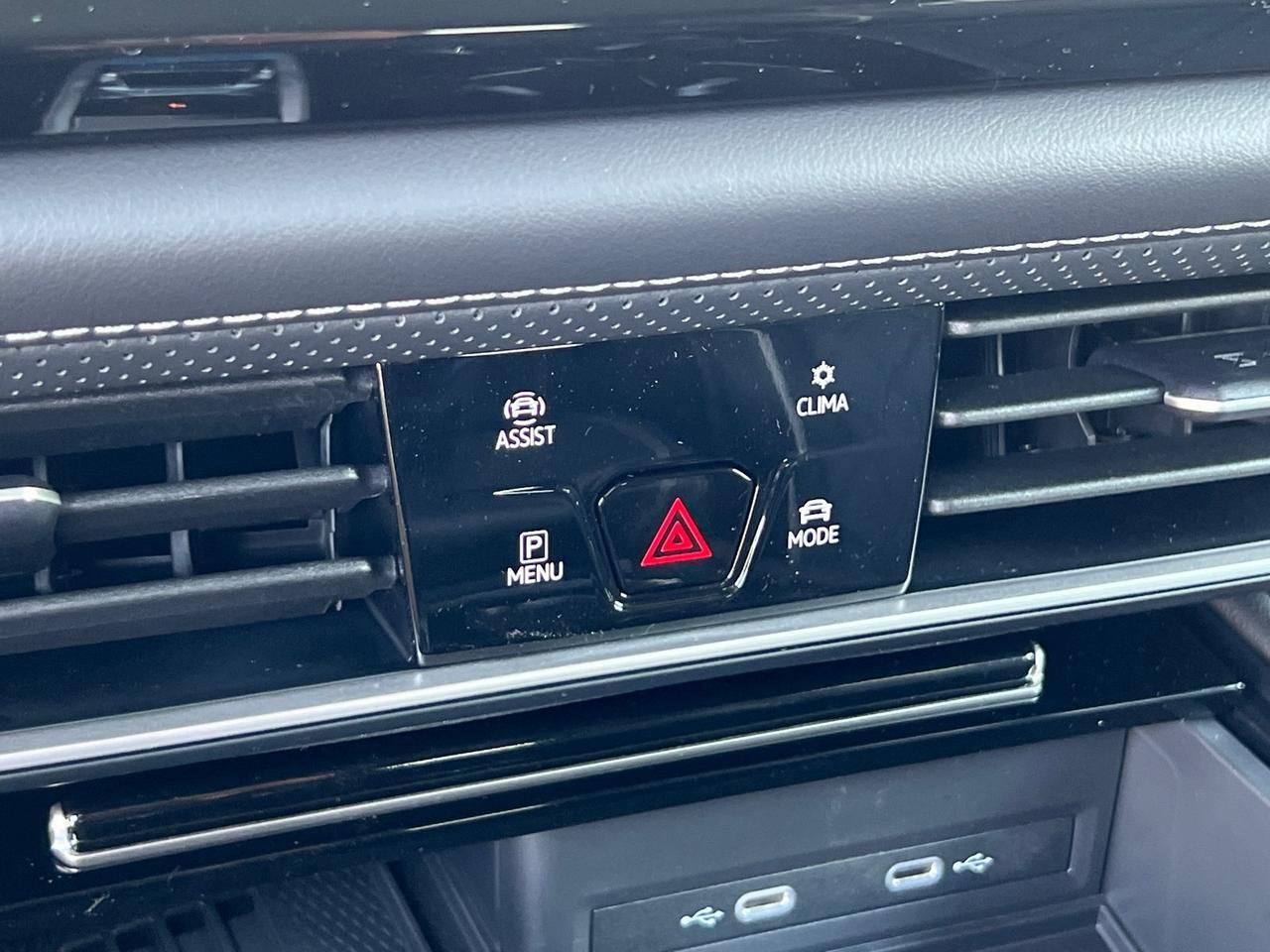 2025 Volkswagen Atlas Cross Sport 2.0T SEL Premium R-Line Hagerstown MD