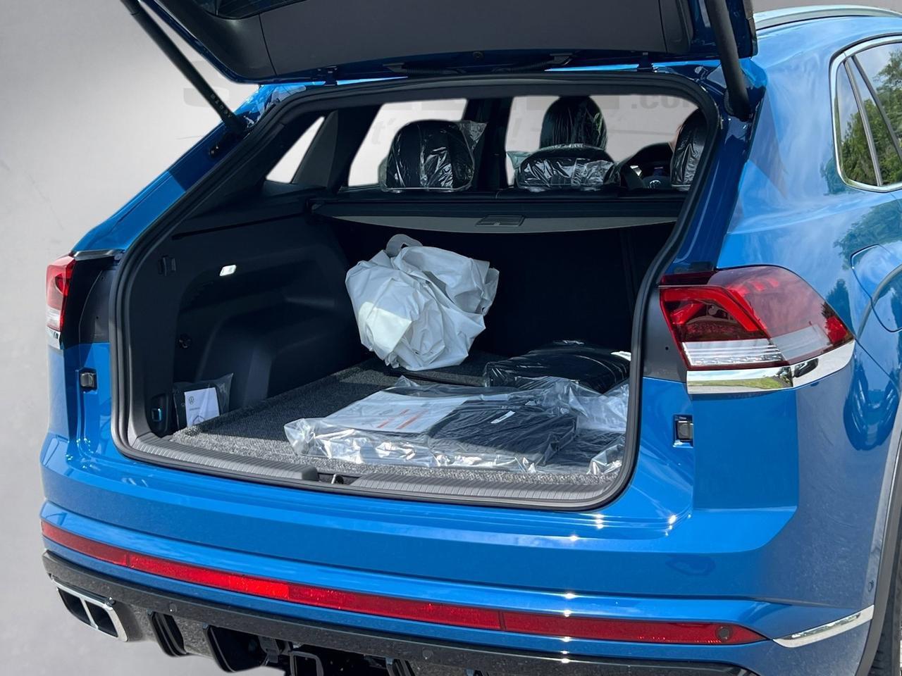 2025 Volkswagen Atlas Cross Sport 2.0T SEL Premium R-Line Hagerstown MD