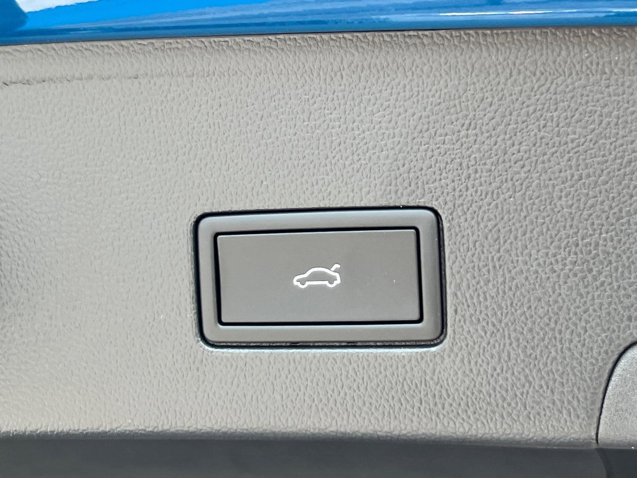 2025 Volkswagen Atlas Cross Sport 2.0T SEL Premium R-Line Hagerstown MD