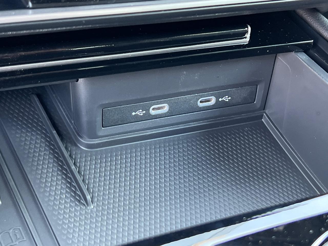 2025 Volkswagen Atlas Cross Sport 2.0T SEL Premium R-Line Hagerstown MD