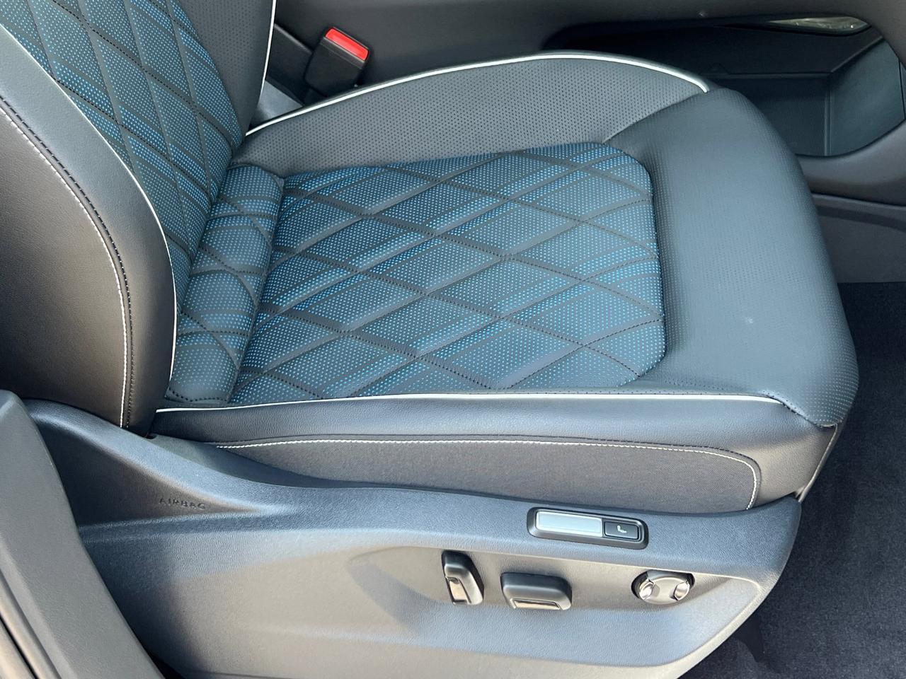 2025 Volkswagen Atlas Cross Sport 2.0T SEL Premium R-Line Hagerstown MD