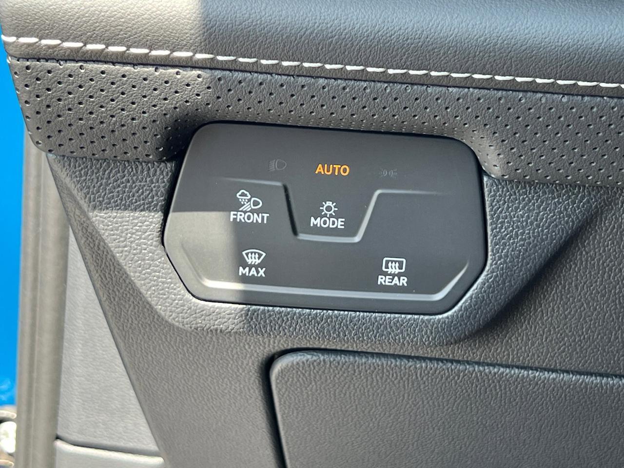 2025 Volkswagen Atlas Cross Sport 2.0T SEL Premium R-Line Hagerstown MD