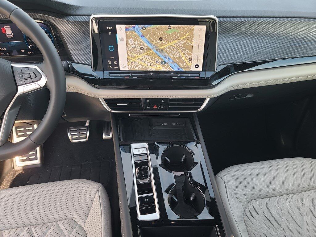 2025 Volkswagen Atlas Cross Sport 2.0T SEL Premium R-Line Springfield VA