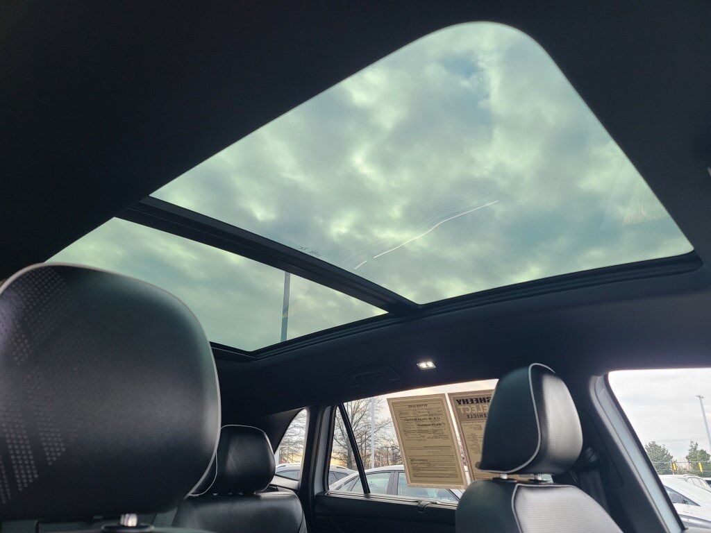 2025 Volkswagen Atlas Cross Sport 2.0T SEL Premium R-Line Springfield VA