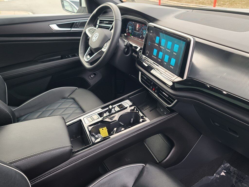 2025 Volkswagen Atlas Cross Sport 2.0T SEL Premium R-Line Springfield VA