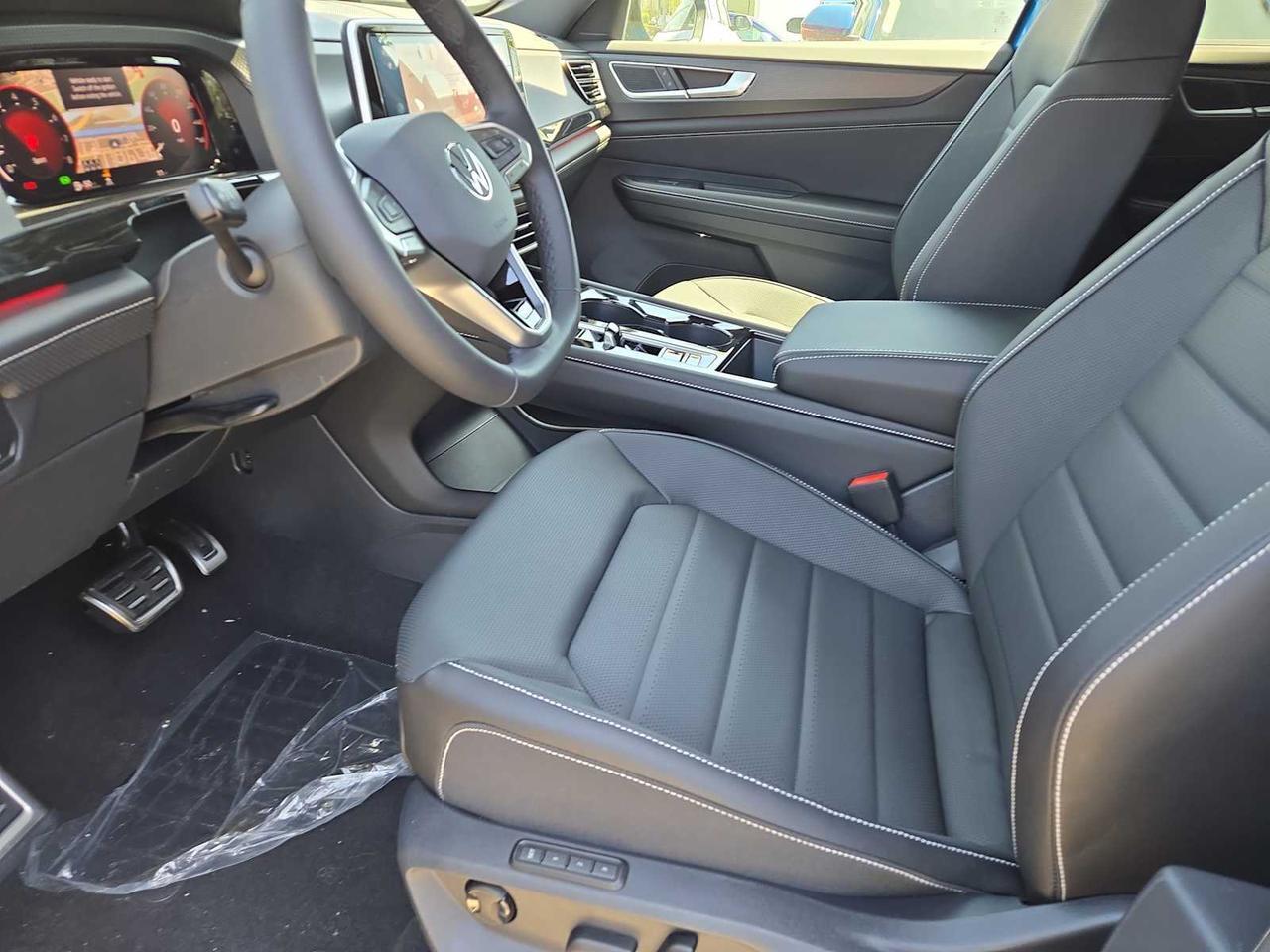 2025 Volkswagen Atlas Cross Sport 2.0T SEL R-Line Black Medford MA